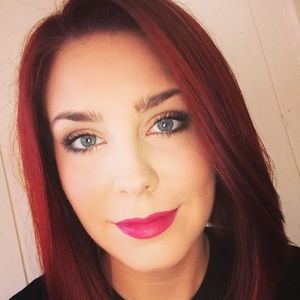 Meet your Posher, Cortney